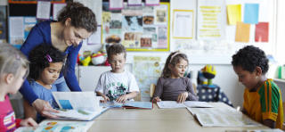 Clique para ler matéria dia-da-alfabetizacao