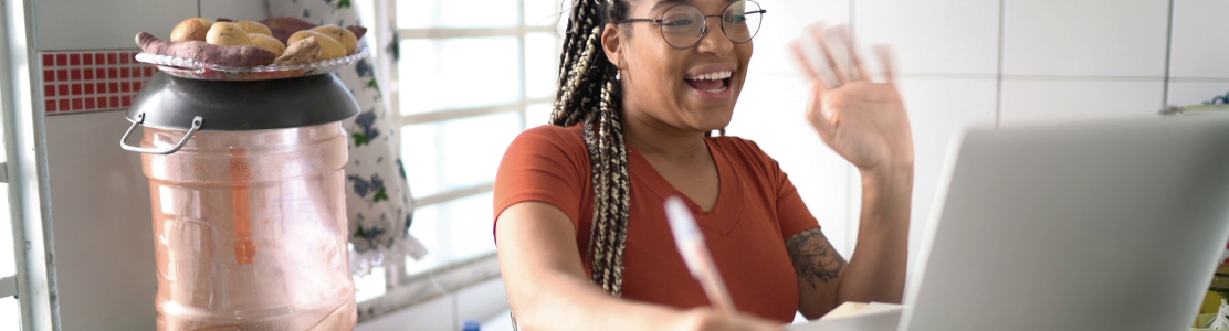 Convide seus alunos a serem protagonistas de suas histórias com o curso Narro, logo existo!