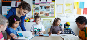 Clique para ler matéria case-praticas-alfabetizando